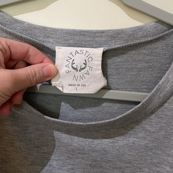 GUC FANTASTIC FAWN  Relaxed Fit Gray Sweatshirt  Sz.L (Pls See Msmts) - Picture 7 of 8